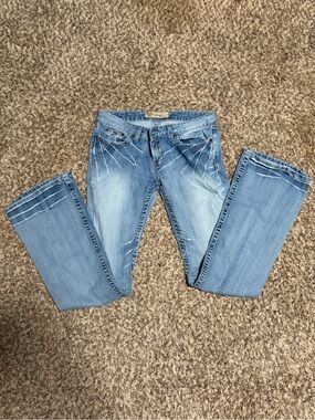 BKE Women’s Boot Cut Jeans in Light Blue Wash